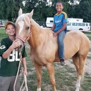 Meet your Posher, Deonte